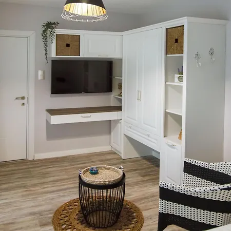 Bellissima 2 Minutes Away From The Nesebar